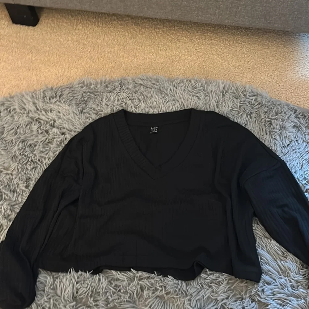 Sweaters - Picture 2 of 2